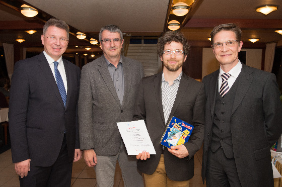 Preisverleihung 2017 von links: Prof. Banas, Med. Direktor (Astellas), Dr. Taubert, Prof. Strassburg
