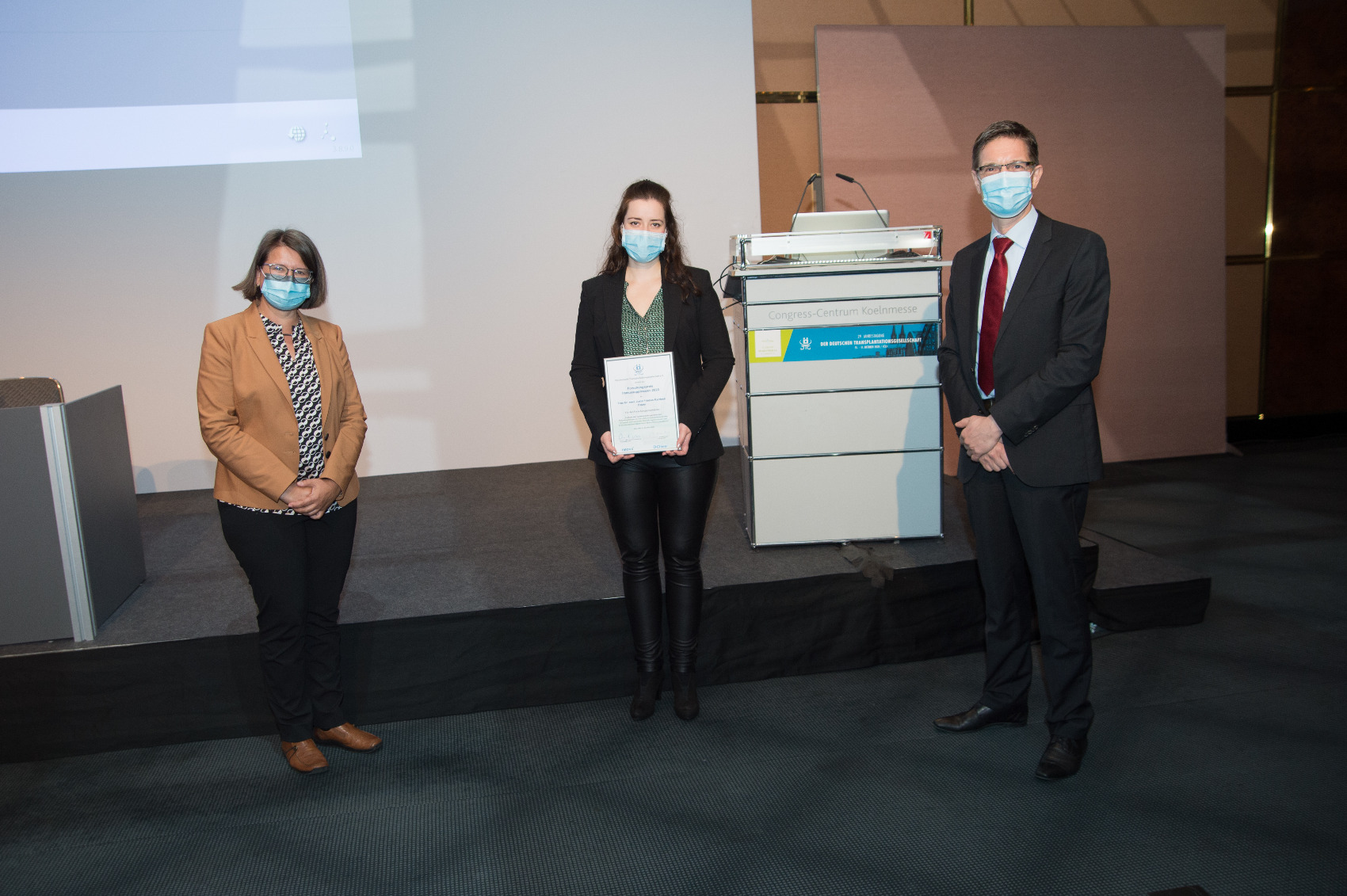 Preisverleihung 2020 von links: Prof. Eisenberger, Dr. Friebus Kardash, Prof. Strassburg