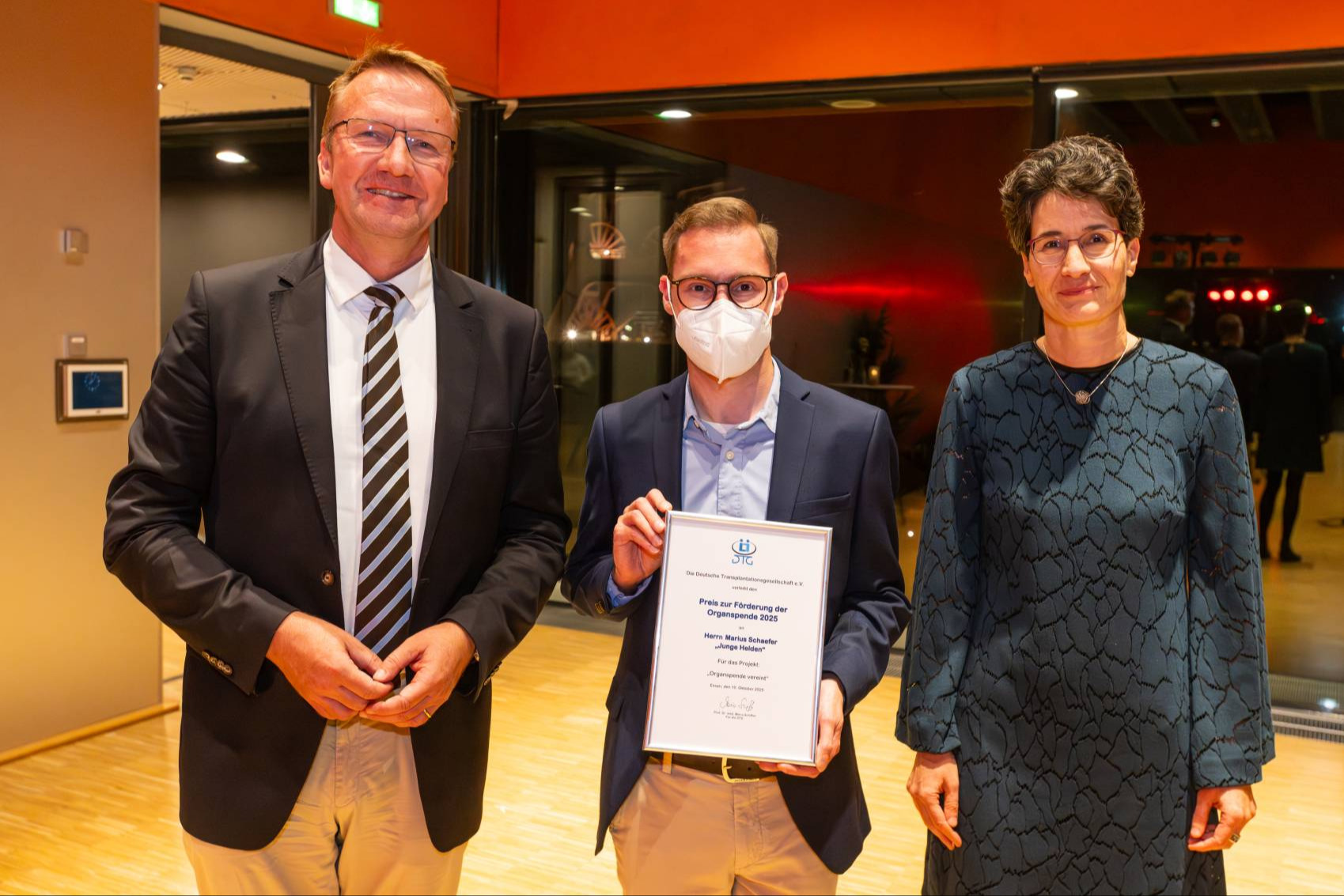 Preisverleihung 2025: Mario Schiffer, Marius Schaefer (Junge Helden), Martina Koch